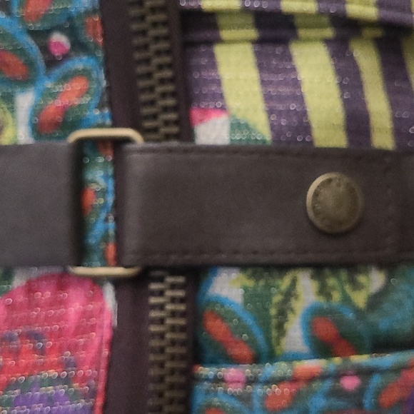 Designated purse in multi color pattern European - Picture 12 of 14